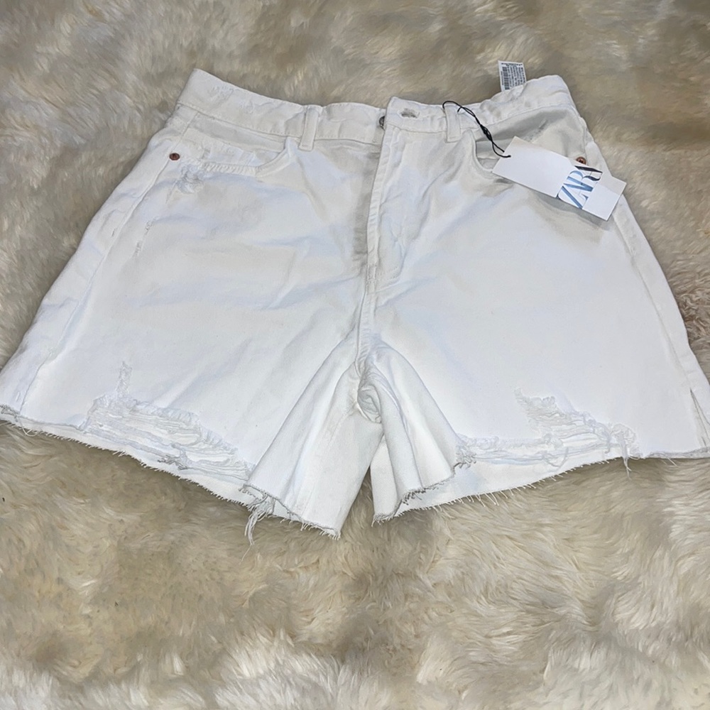 High wasted shorts